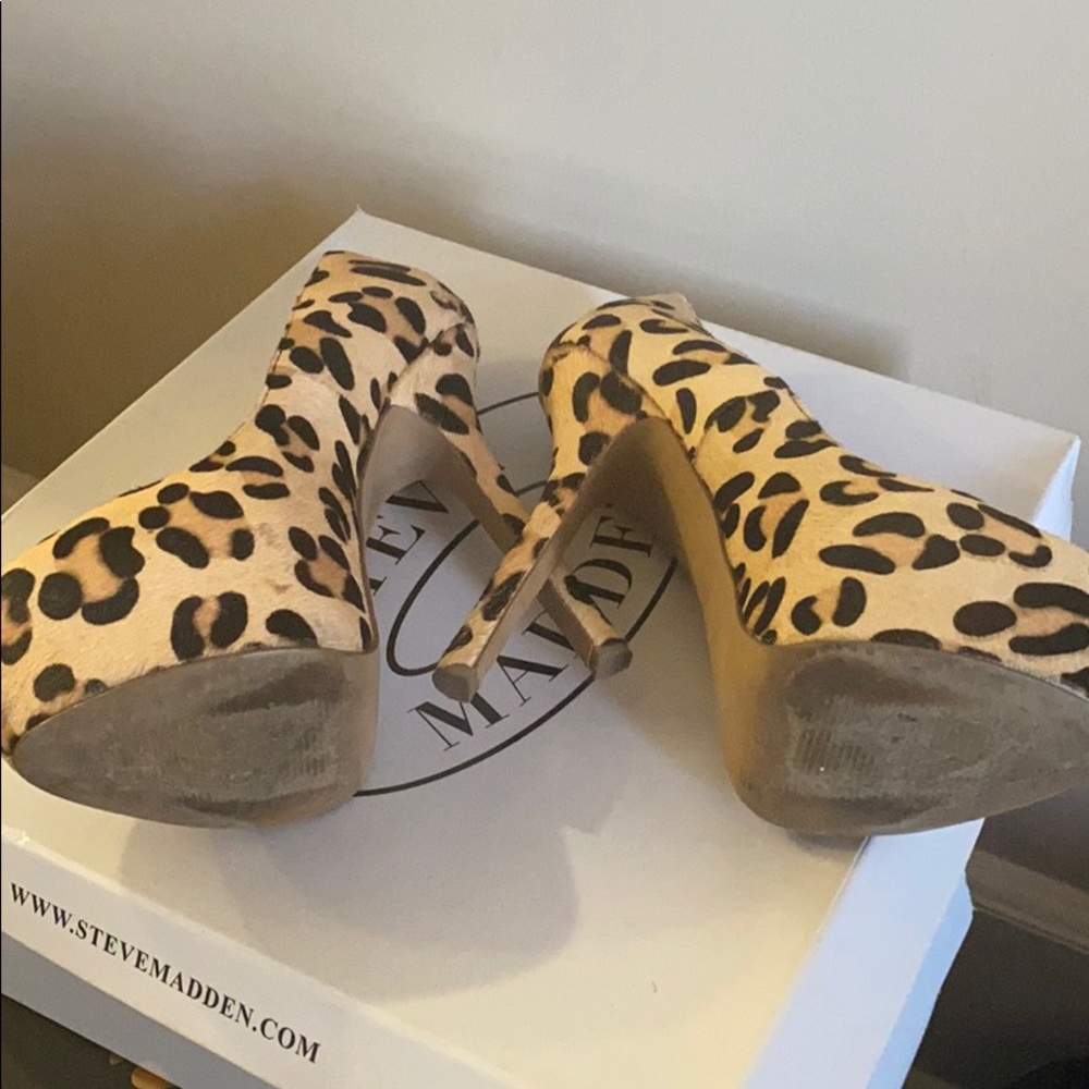 Heels - Picture 3 of 3